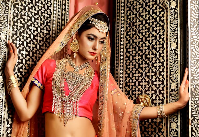 Top 10 Statement Jewellery Trends to Wear in 2025